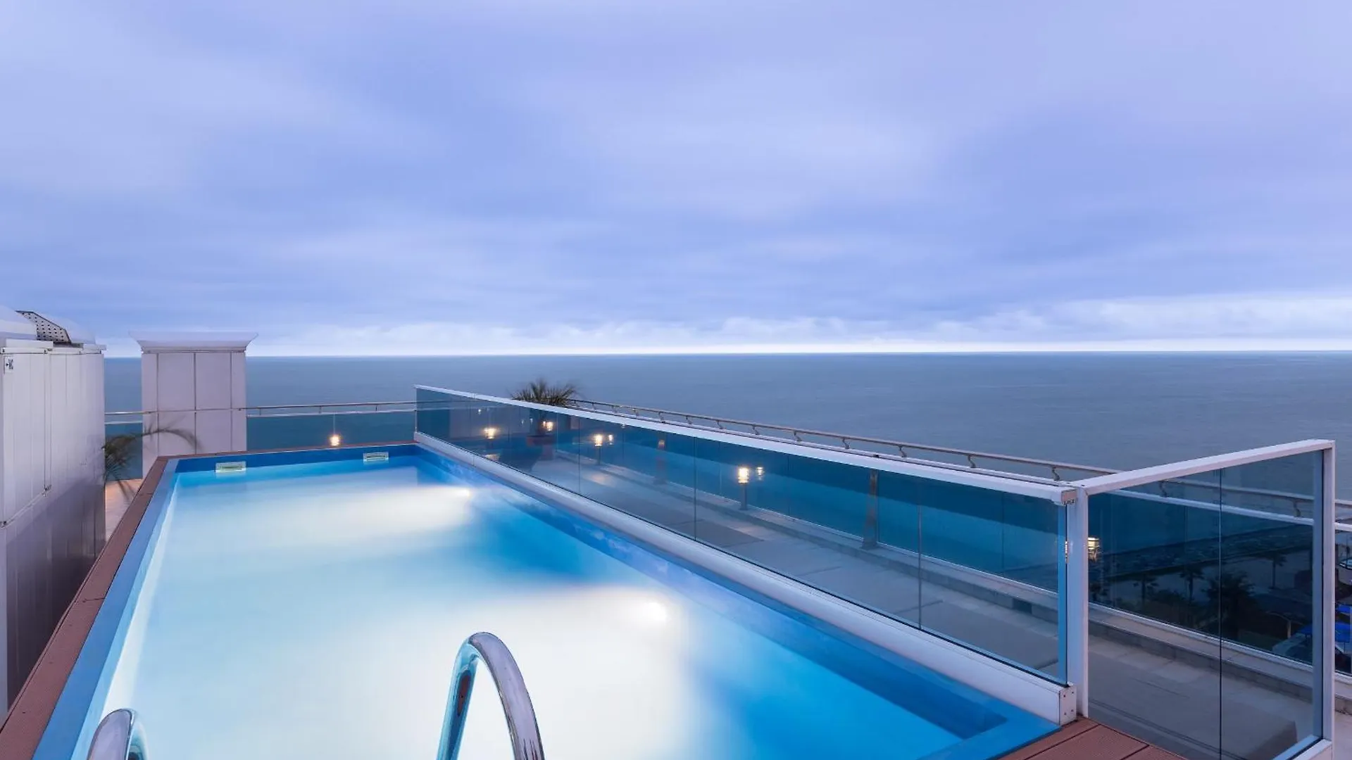 Sunset Vibes Apartment Batumi Georgia